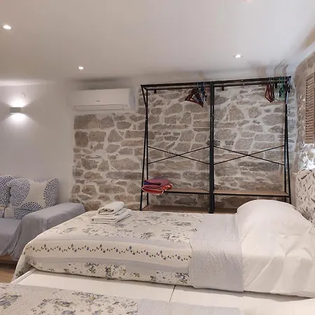 Cozy - 5 Min Walk To Old Town & Bacvice Appartement
