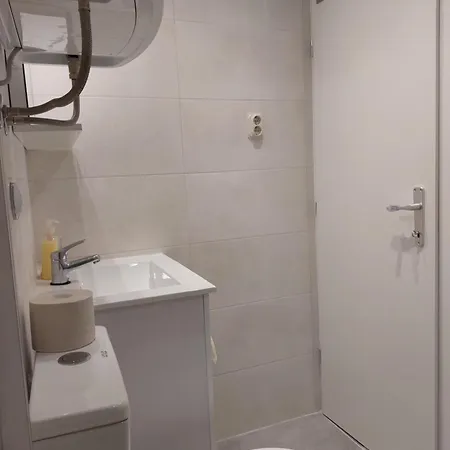 2024 Newly Renovated Apt-5 Min Walk To Old Town Split