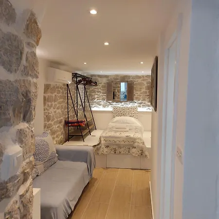 2024 Newly Renovated Apt-5 Min Walk To Old Town * Split